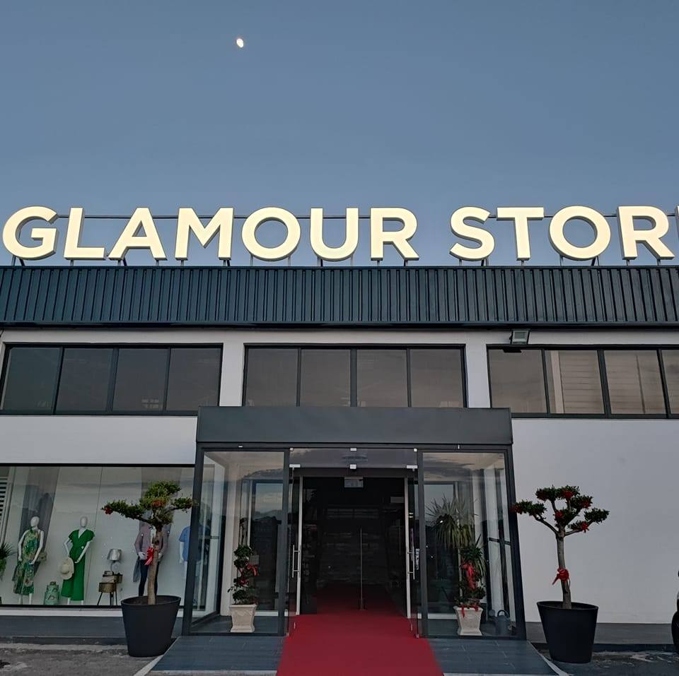 Glamour store